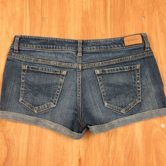 AEROPOSTALE Shorty Cuffed Jean Shorts Sz 6 Ripped Distressed Blu Denim Hot Pants - Picture 1 of 12